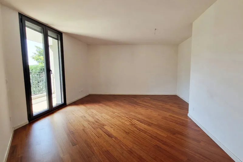 Casa contigua 5,5 locali con terrazza vista lago e giardino a Lopagno, foto 12