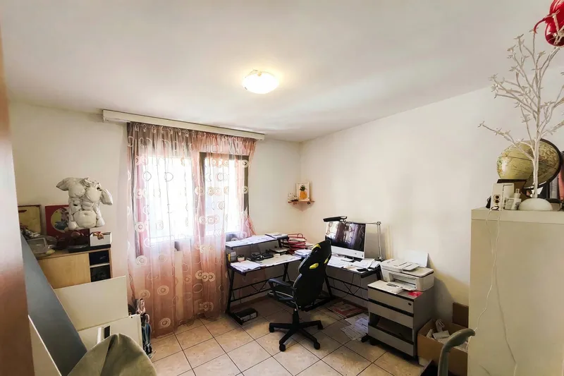 Villetta 5,5 con giardino di 300 mq e mansarda abitabile, Foto 9