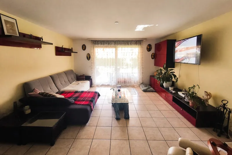 Villetta 5,5 con giardino di 300 mq e mansarda abitabile, Foto 4