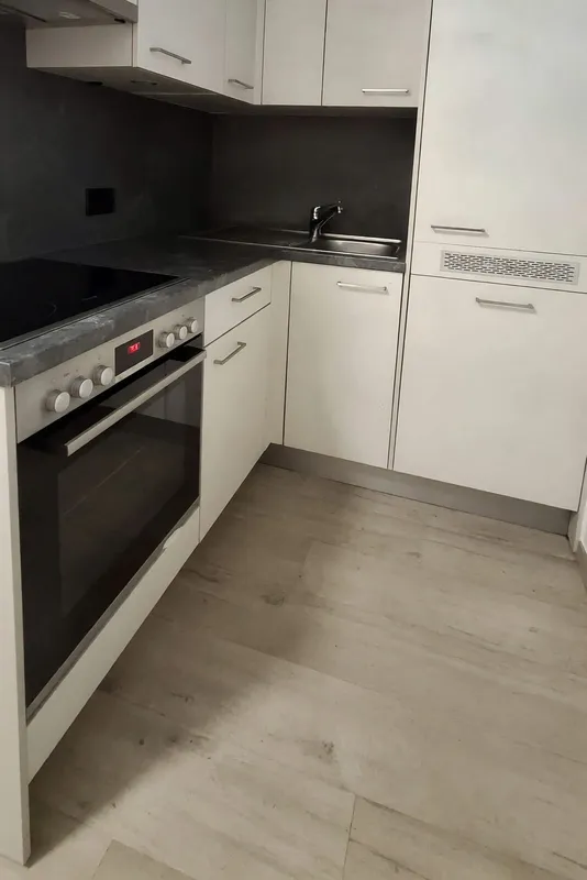 Accogliente 1,5 locali centrale con ampio bagno e spese incluse, Foto 5