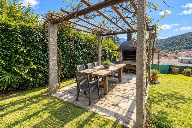 Casa plurifamiliare dalle mille possibilità con vista lago e giardino, Foto 5
