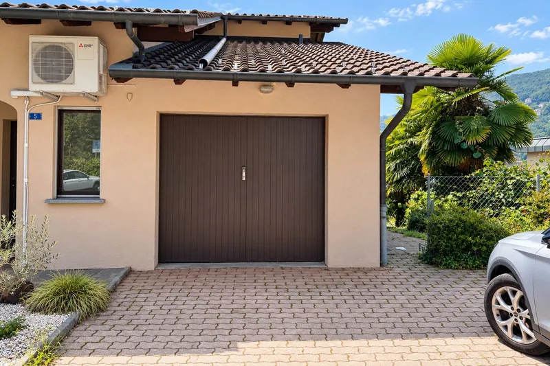 Casa plurifamiliare dalle mille possibilità con vista lago e giardino, Foto 9