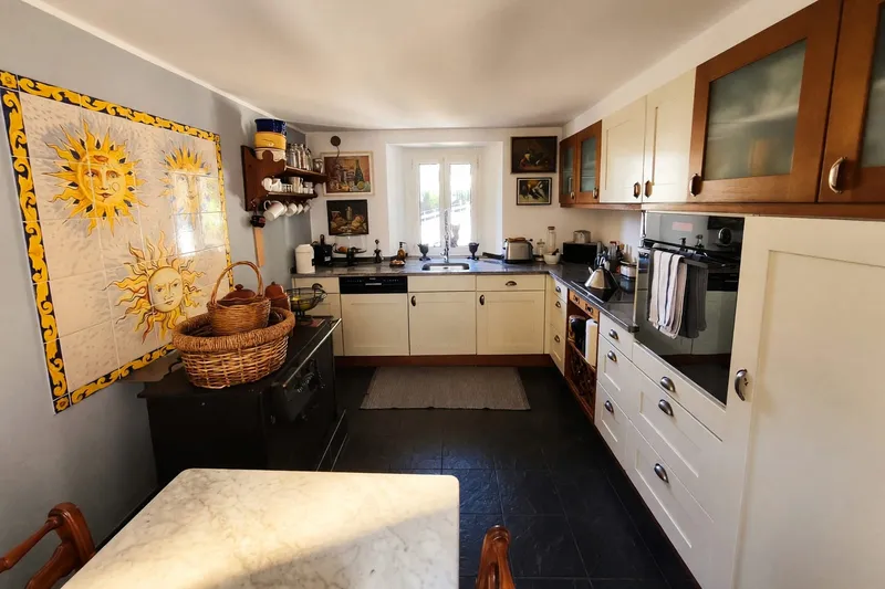 Casa bifamiliare 7 locali ristrutturata a Davesco, Foto 6