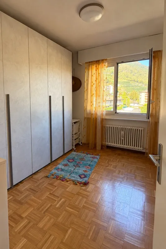 Luminoso appartamento 3,5 panoramico con cucina rinnovata e balcone, Foto 8