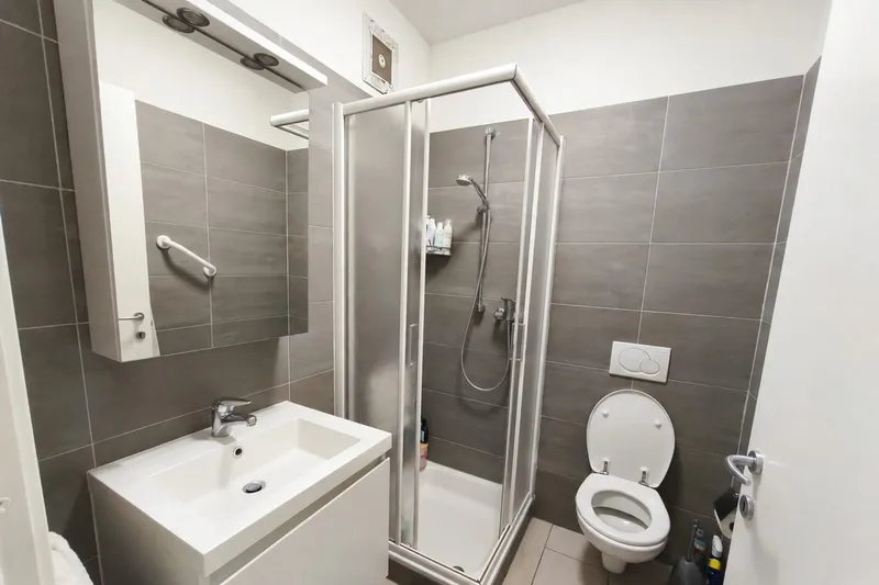 Ampio appartamento 2,5 locali arredato con balconcino, photo 8