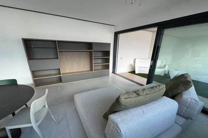 Moderno 2,5 con terrazza subito disponibile anche arredato, Foto 3