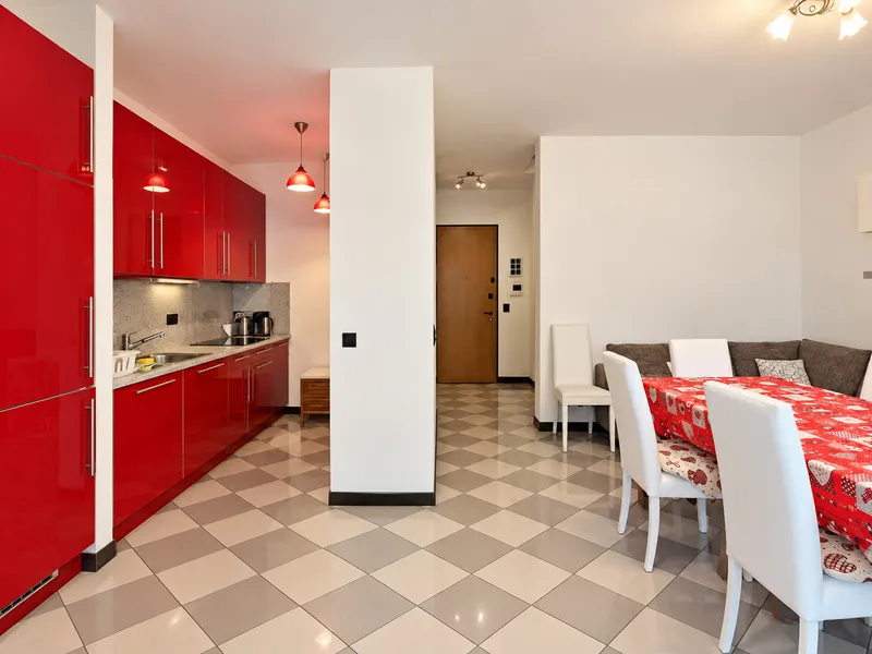 APPARTAMENTO DUPLEX DI 3.5 LOCALI NEL CUORE DI CHIASSO, photo 2