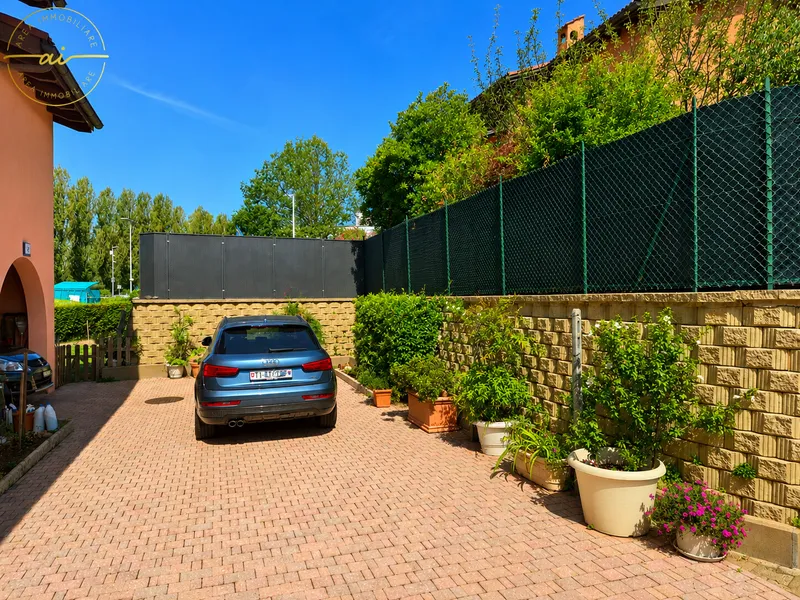 ACCOGLIENTE E CURATA CASA UNIFAMILIARE CON GIARDINO, photo 3