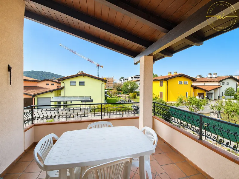 AMPIA CASA DI 5.5 LOCALI CON GIARDINO IN ZONA VERDE A STABIO, foto 13