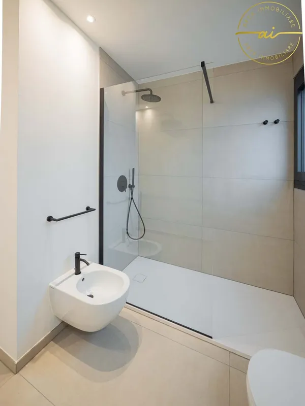 ELEGANTE APPARTAMENTO 2,5 LOCALI CON FINITURE DI PREGIO, Foto 11
