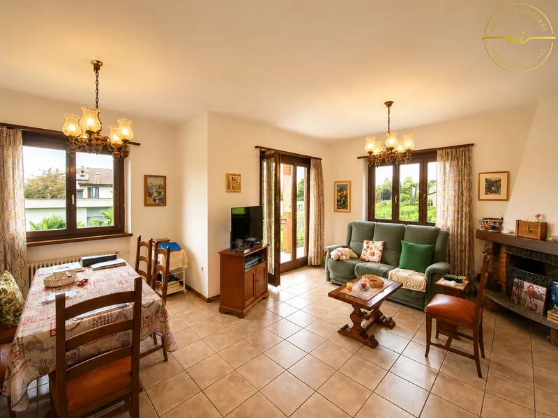 CASA INDIPENDENTE CON AMPIO TERRENO EDIFICABILE, Foto 5
