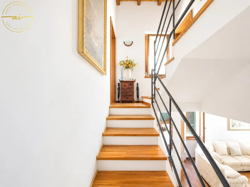 CASA UNIFAMILIARE CON GIARDINO IN MEZZO AL VERDE, foto 6