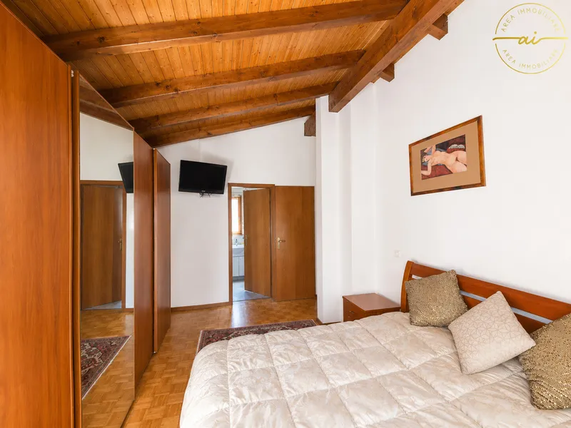 CASA UNIFAMILIARE CON GIARDINO IN MEZZO AL VERDE, foto 7