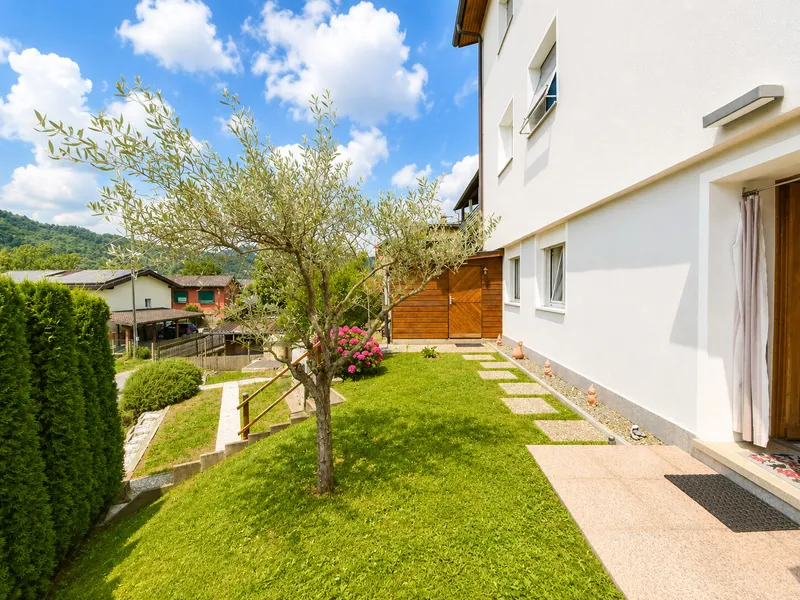 APPARTAMENTO DI 3.5 LOCALI CON AMPIO GIARDINO A DAVESCO, foto 7