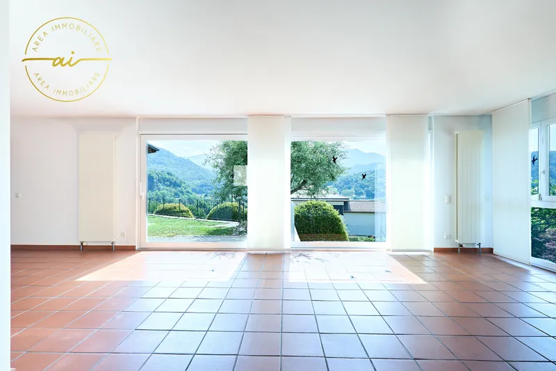 VILLA CON STUDIO SEPARATO E MERAVIGLIOSO GIARDINO, photo 11