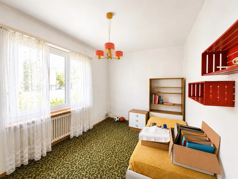 AMPIA VILLA DI 8 LOCALI CON GIARDINO PRIVATO A COLDRERIO, Foto 10