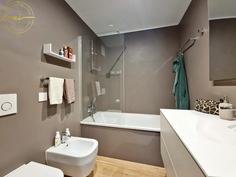 ELEGANTE APPARTAMENTO 3.5 LOCALI CON TERRAZZA E VISTA LAGO, foto 11