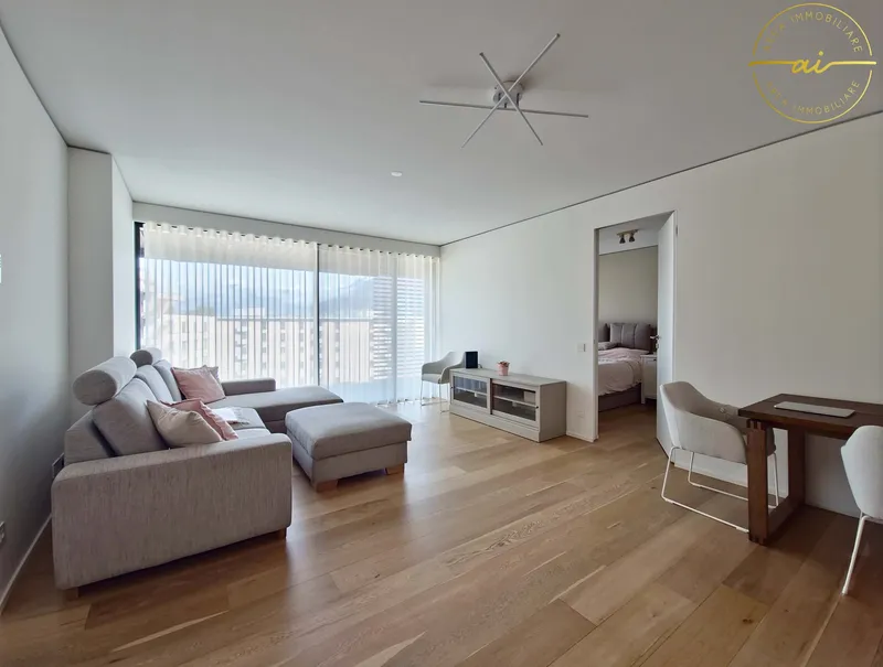 ELEGANTE APPARTAMENTO 3.5 LOCALI CON TERRAZZA E VISTA LAGO, foto 2