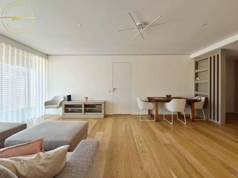ELEGANTE APPARTAMENTO 3.5 LOCALI CON TERRAZZA E VISTA LAGO, foto 3