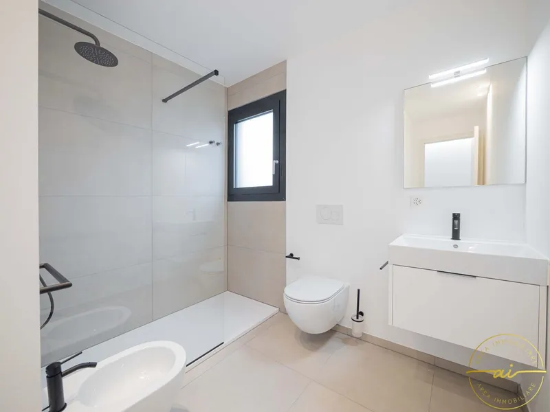 MODERNO APPARTAMENTO 2,5 LOCALI CON FINITURE DI PREGIO, Foto 10