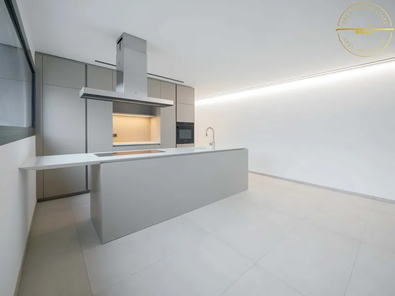 MODERNO APPARTAMENTO 2,5 LOCALI CON FINITURE DI PREGIO, Foto 3