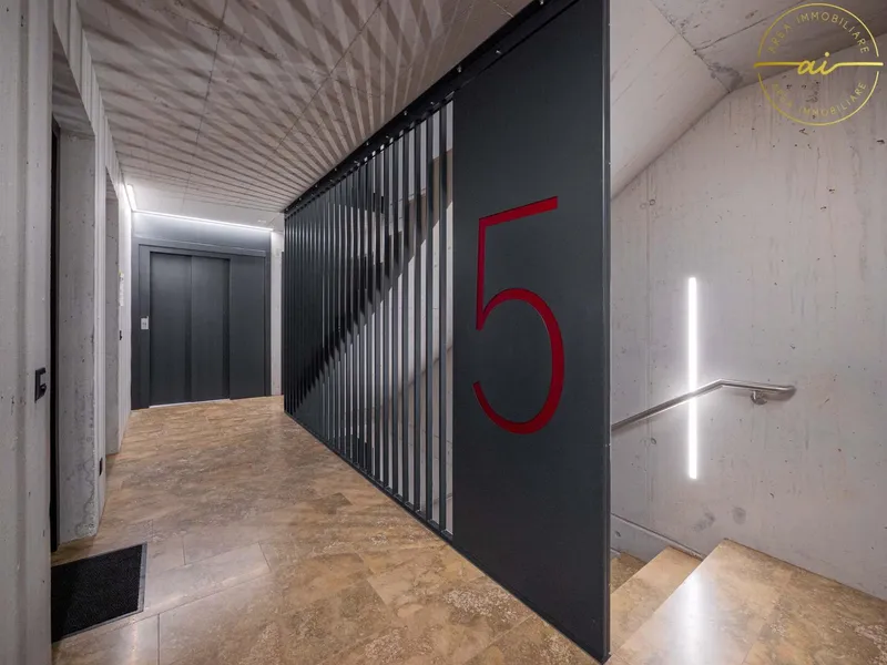 MODERNO APPARTAMENTO 2,5 LOCALI CON FINITURE DI PREGIO, Foto 12