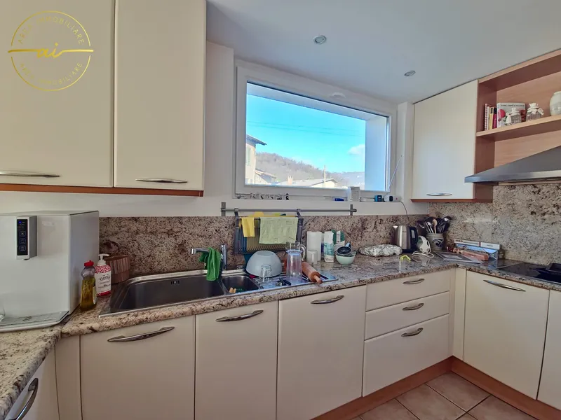 CASA INDIPENDENTE DI 5.5 LOCALI CON GIARDINO E SPAZI COMMERC, Foto 8