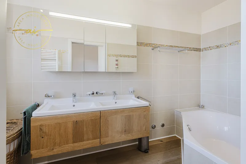 PRESTIGIOSO EDIFICIO CON 3 UNITÁ ABITATIVE INDIPENDENTI, Foto 5