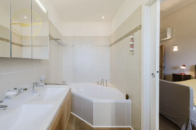 PRESTIGIOSO EDIFICIO CON 3 UNITÁ ABITATIVE INDIPENDENTI, Foto 6