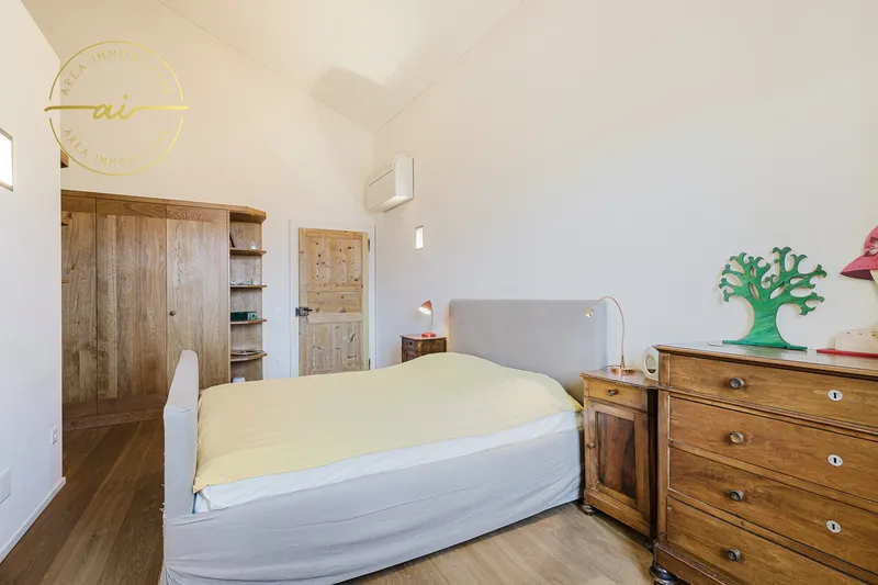 PRESTIGIOSO EDIFICIO CON 3 UNITÁ ABITATIVE INDIPENDENTI, Foto 2