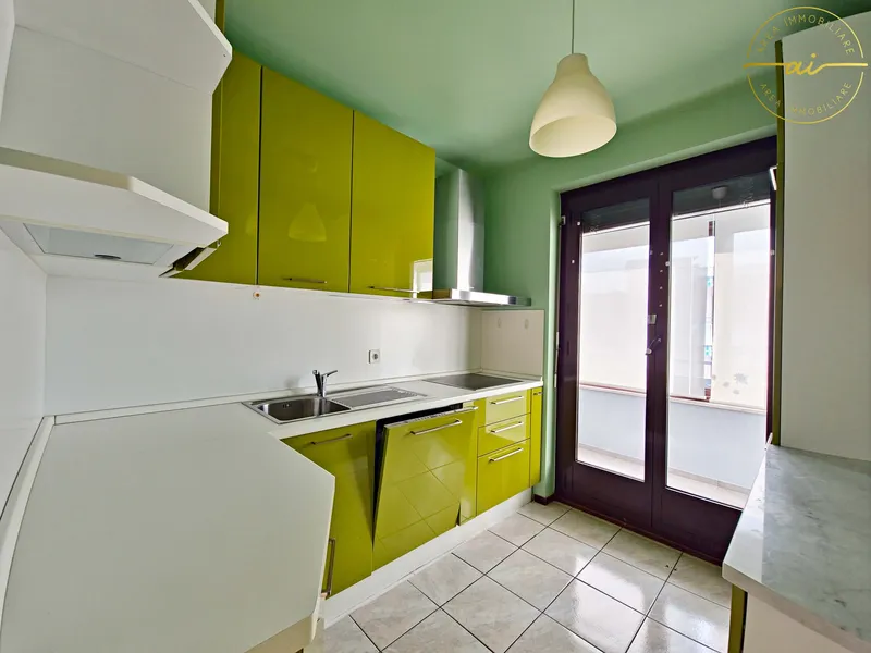 ACCOGLIENTE 3.5 LOCALI CON BALCONE E VERANDA A MORBIO INF., photo 7