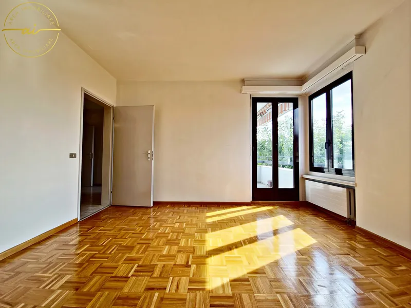 ACCOGLIENTE 3.5 LOCALI CON BALCONE E VERANDA A MORBIO INF., photo 9
