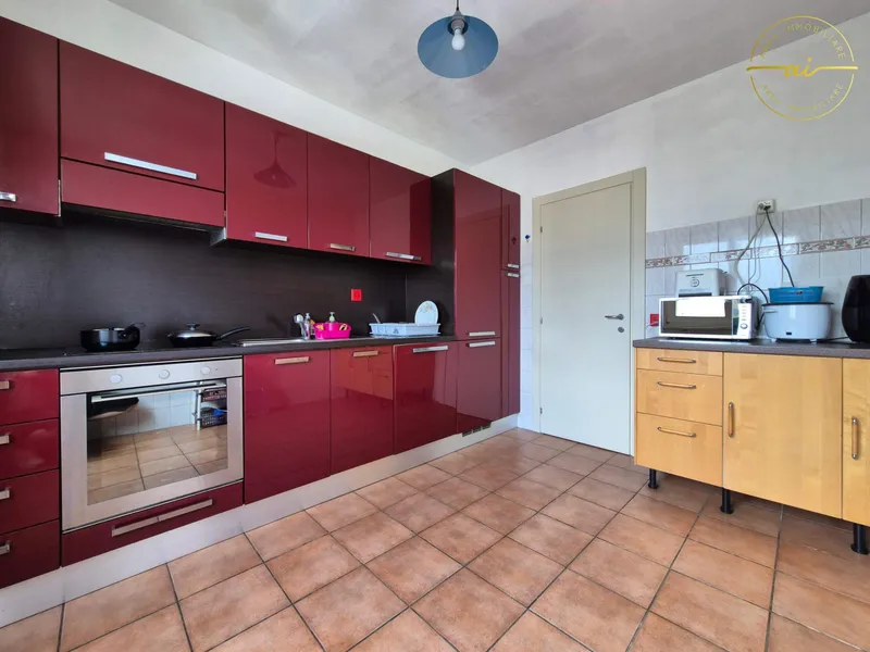 APPARTAMENTO 3.5 LOCALI CON DUE BALCONI E VISTA APERTA, foto 4