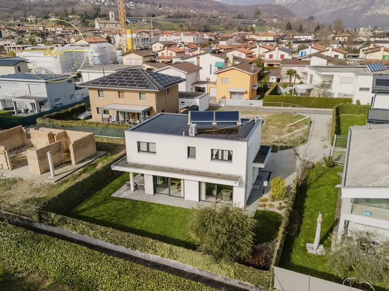 MODERNA VILLA UNIFAMILIARE CON GIARDINO, photo 3