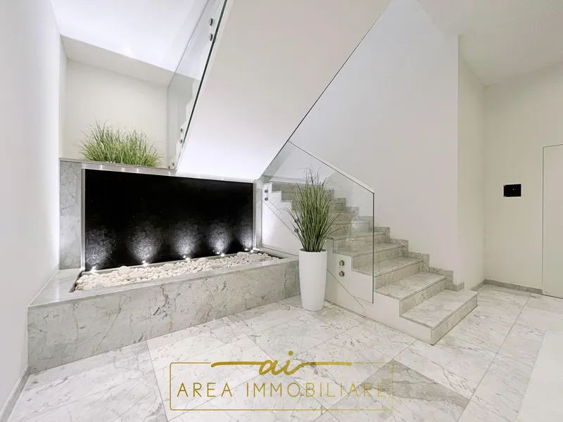NUOVO ATTICO DI 4.5 LOCALI CON VISTA LAGO A PARADISO, Foto 3