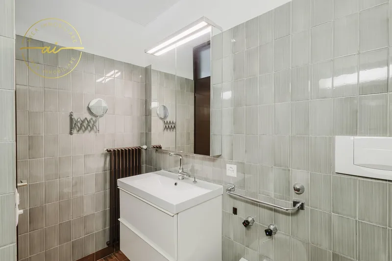 PRESTIGIOSA VILLA BIFAMILIARE CON PISCINA E AMPI SPAZI, Foto 6