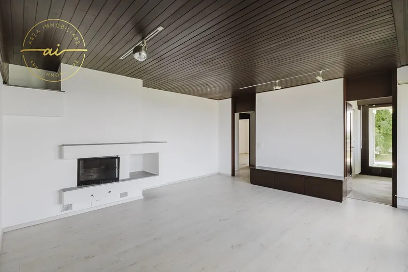PRESTIGIOSA VILLA BIFAMILIARE CON PISCINA E AMPI SPAZI, Foto 9