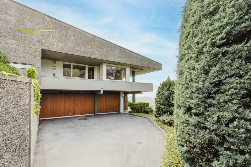 PRESTIGIOSA VILLA BIFAMILIARE CON PISCINA E AMPI SPAZI, Foto 3