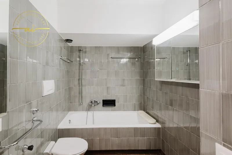 PRESTIGIOSA VILLA BIFAMILIARE CON PISCINA E AMPI SPAZI, Foto 5