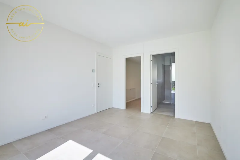 ELEGANTE 2.5 LOCALI DI NUOVA COSTRUZIONE CON GIARDINO, foto 8
