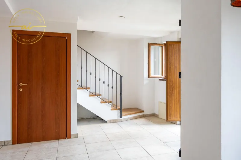 CASA PLURIFAMILIARE CON 3 APPARTAMENTI IN VENDITA, photo 11