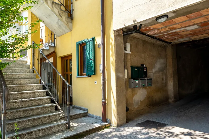CASA PLURIFAMILIARE CON 3 APPARTAMENTI IN VENDITA, photo 4