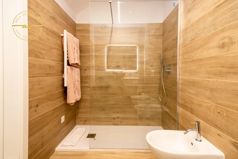 MODERNO APPARTAMENTO DUPLEX DI 2.5 LOCALI CON TERRAZZE, Foto 9