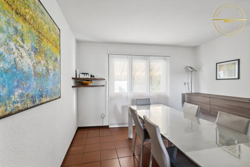 CASA A SCHIERA CON GIARDINO PRIVATO E PISCINA CONDOMINIALE, foto 4