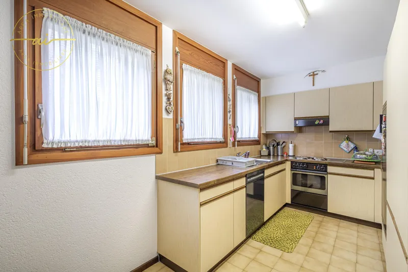 APPARTAMENTO 4.5 LOCALI CON TERRAZZE E VISTA LAGO – PORZA, photo 2