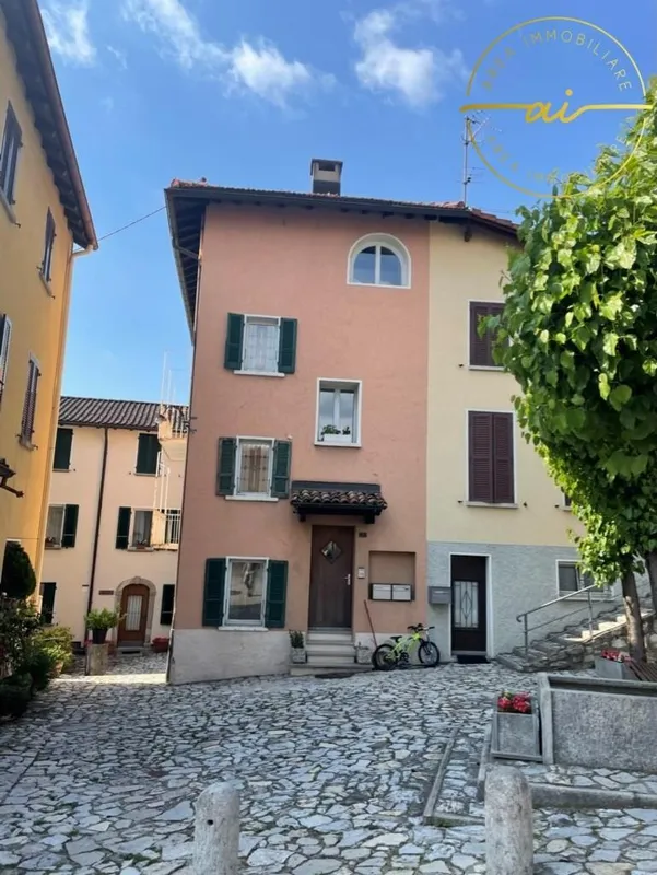 APPARTAMENTO DUPLEX 3 LOCALI CON VISTA LAGO, foto 4