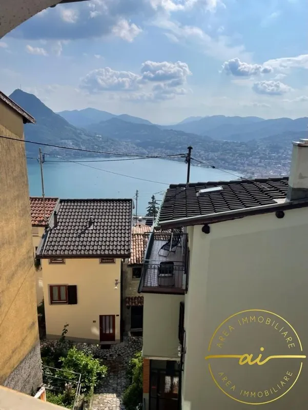 APPARTAMENTO DUPLEX 3 LOCALI CON VISTA LAGO, foto 1