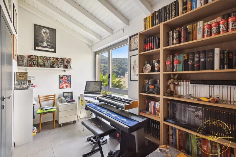 CASA UNIFAMILIARE CON AMPIO GIARDINO A PAMBIO NORANCO, Foto 8