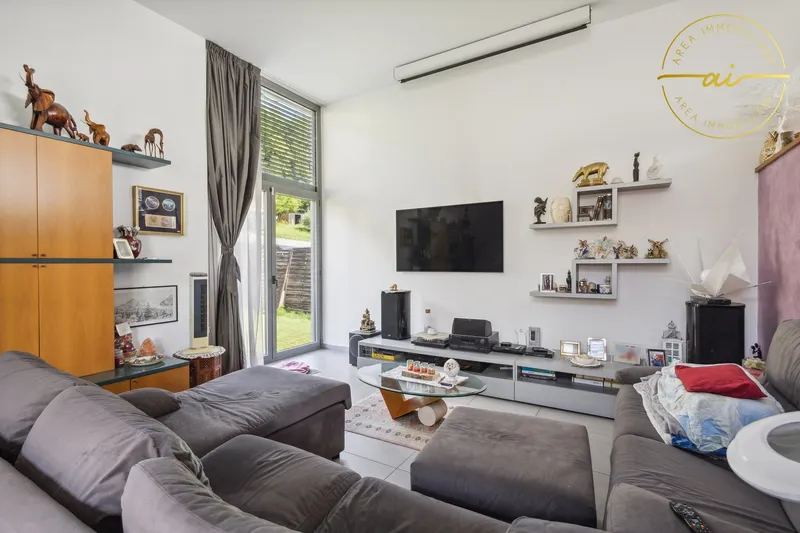 CASA UNIFAMILIARE CON AMPIO GIARDINO A PAMBIO NORANCO, Foto 5