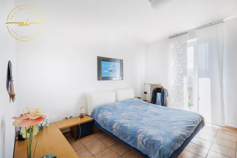 AMPIA CASA DI 6.5 LOCALI IN ZONA RESIDENZIALE A MORBIO INF., Foto 4